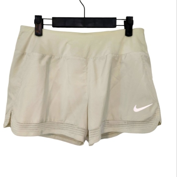 Nike Pants - NWT Nike Running dri-fit lined shorts Medium
